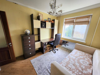 Apartament cu 4 camere, 100 m², Râșcani, Chișinău foto 3