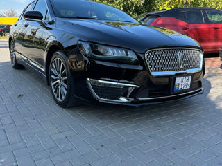 Lincoln MKZ foto 1