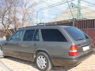 Mercedes E-Class foto 9