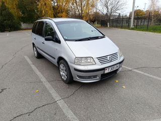 Volkswagen Sharan foto 3