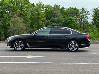 BMW 7 Series foto 7