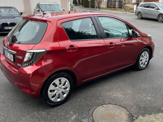 Toyota Yaris foto 6