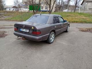 Mercedes E-Class foto 5