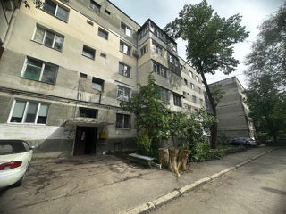 Apartament cu 3 camere, 80 m², Râșcani, Chișinău foto 2