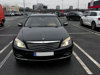 Mercedes C-Class foto 2