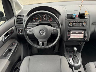 Volkswagen Touran foto 6