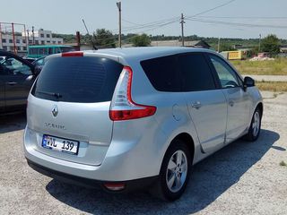 Renault Scenic foto 2