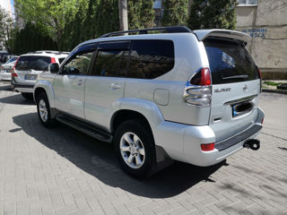 Toyota Land Cruiser Prado foto 3