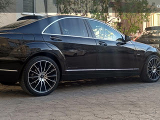 Mercedes S-Class