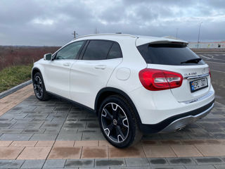 Mercedes GLA foto 8