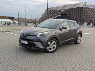 Toyota C-HR foto 3