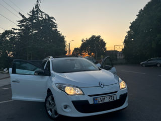 Renault Megane foto 1