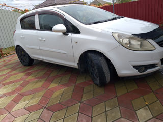 Opel Corsa foto 2