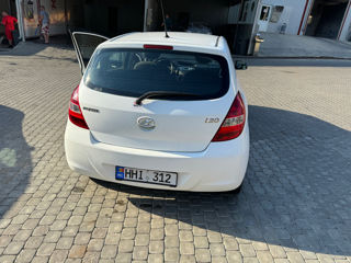 Hyundai i20 foto 2