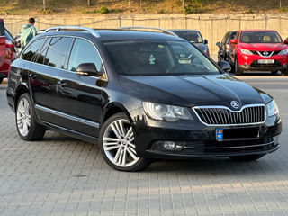 Skoda Superb foto 4