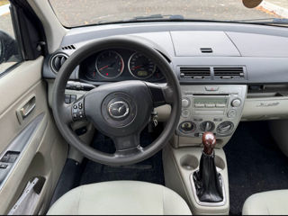 Mazda 2 foto 9