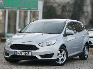 Ford Fusion foto 2