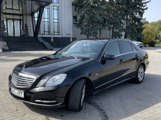 Mercedes E-Class foto 2