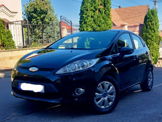 Ford Fiesta foto 3