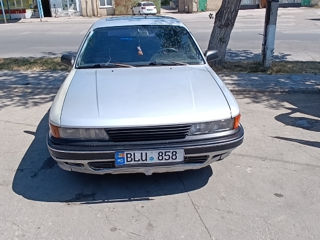 Mitsubishi Galant foto 2