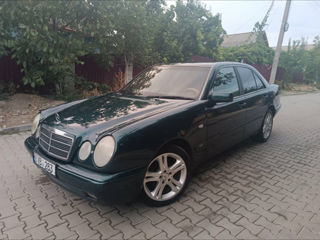 Mercedes E-Class