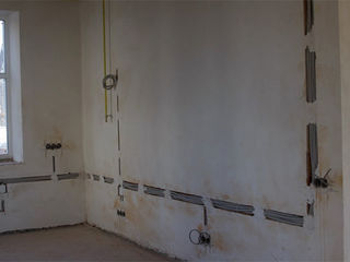 Демонтаж плитки, штукатурки, обоев, штробы с пылесосом под электропроводку. foto 7