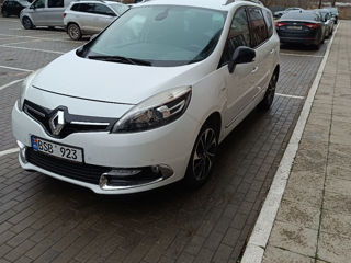 Renault Grand Scenic foto 2