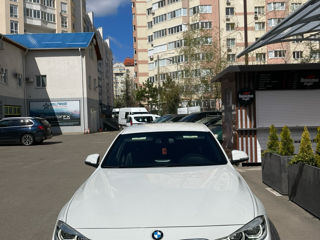 BMW 3 Series foto 2