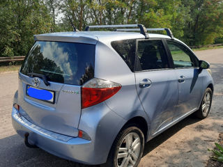 Toyota Verso-S foto 3