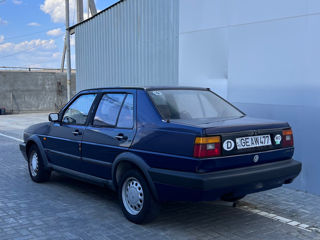 Volkswagen Jetta foto 3