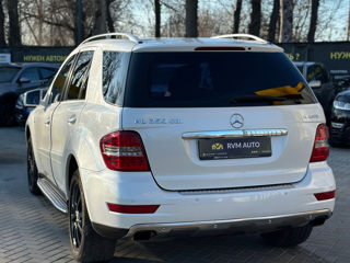 Mercedes M-Class foto 6