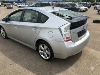 Toyota Prius foto 3