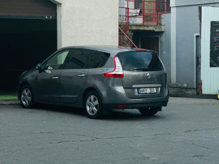 Renault Grand Scenic foto 10