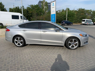 Ford Fusion foto 8