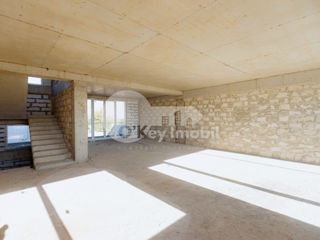 Townhouse 3 nivele, 280 mp, 175000 € foto 16