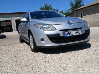 Renault Megane foto 2