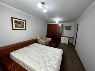 Apartament cu 4 camere, 105 m², Sculeni, Chișinău foto 9