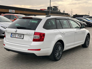 Skoda Octavia foto 3