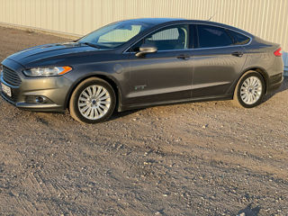 Ford Fusion foto 2