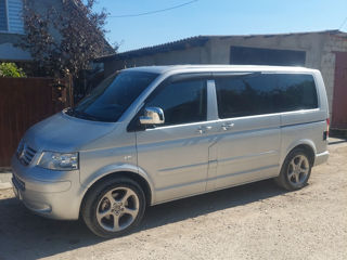 Volkswagen Multivan foto 2