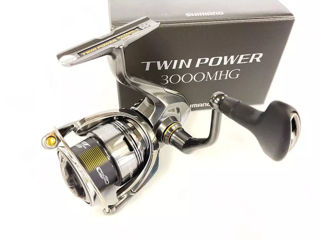 Катушки Shimano 2024 Twin Power 2500s, C3000, 3000MHG, 4000, 4000PG foto 11