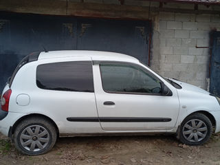 Renault Clio foto 2