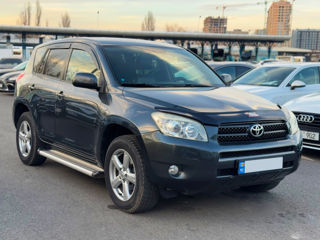 Toyota Rav 4 foto 4