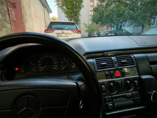 Mercedes E-Class foto 4