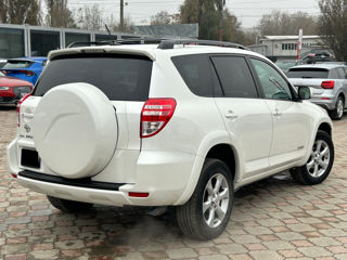 Toyota Rav 4 foto 4