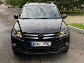 Volkswagen Tiguan foto 2