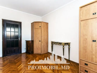 Apartament cu 4 camere, 127 m², Râșcani, Chișinău foto 4