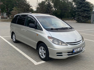 Toyota Previa foto 2