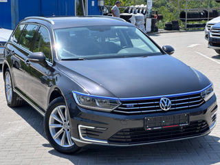 Volkswagen Passat foto 3