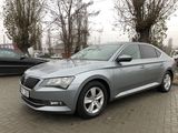 Skoda Superb foto 1